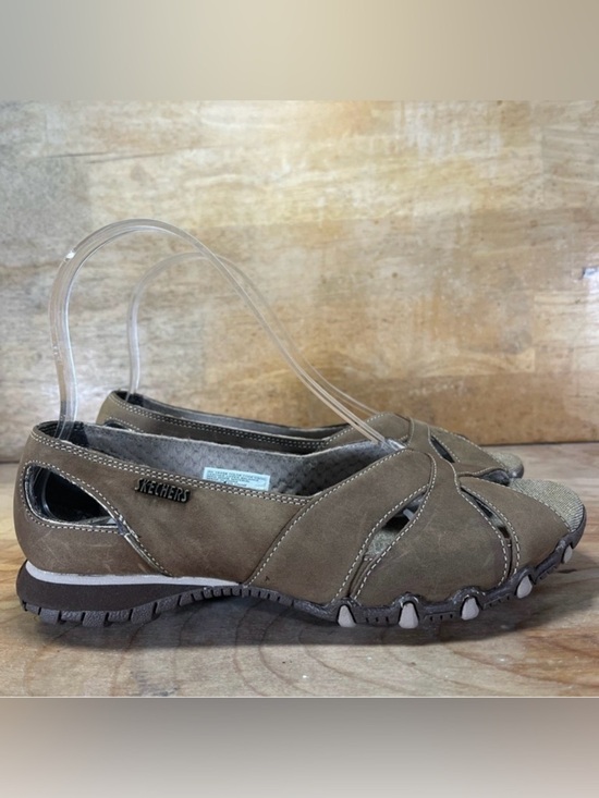 Skechers Shoes - Skechers SUEDE Bikers Pulsate Womens Sz 6 Open Toe Slip On Tan Flats Shoes 46458